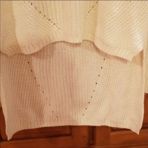❄️Anthro High Low Cream Turtleneck Sweater👢 - Picture 6 of 8